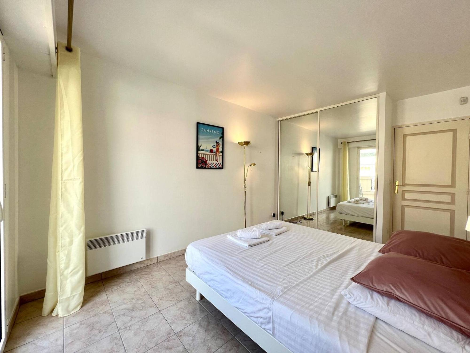 'Le Victoria Beach' Vue Mer Plein Centre, Spacieux Menton Exteriör bild