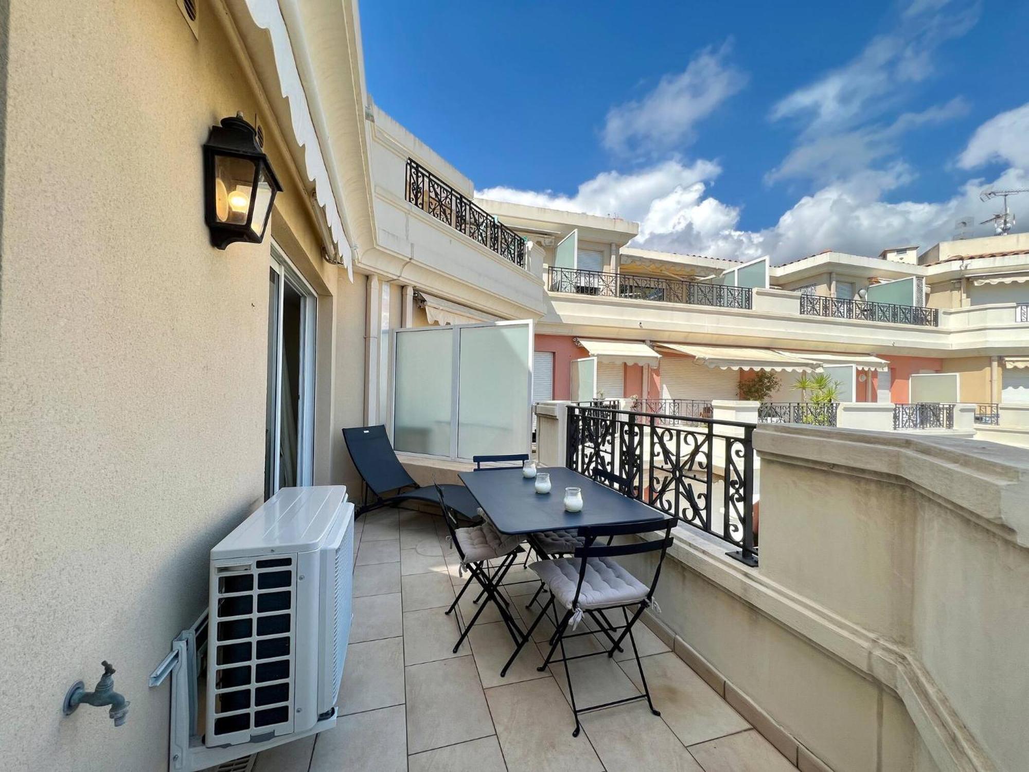 'Le Victoria Beach' Vue Mer Plein Centre, Spacieux Menton Exteriör bild